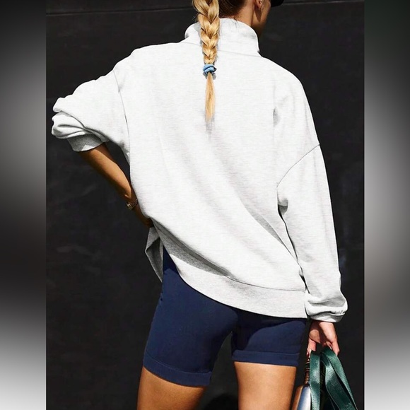 Printed Crew Nexk - Picture 2 of 5